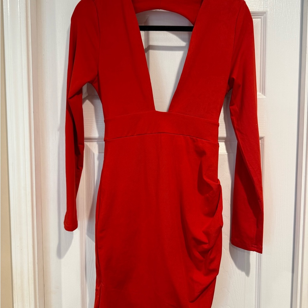 Elegant Red V-Neck Open Back Dress